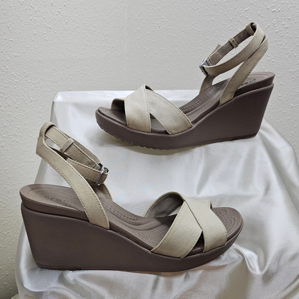 Crocs Women's Dual Comfort Canvas Wedge Sandals Beige Size 9 Hook Closure